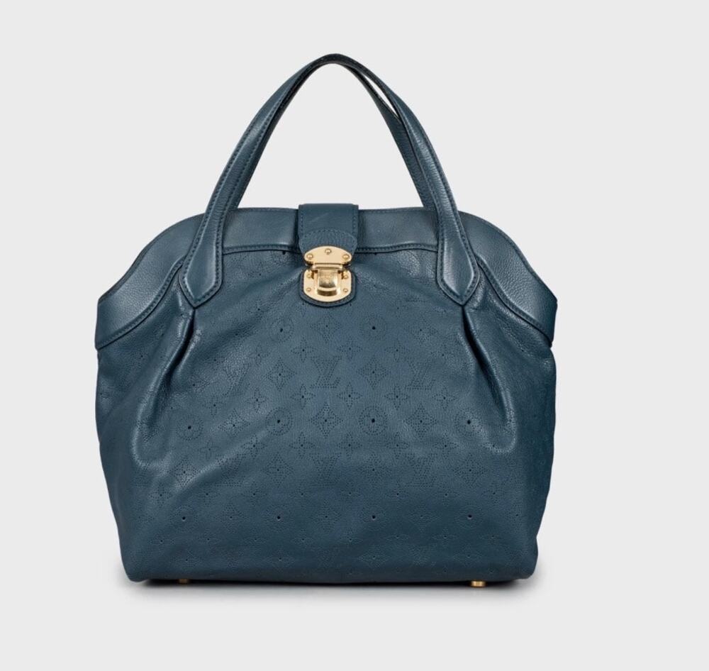 Louis Vuitton Mahina Leather Bag